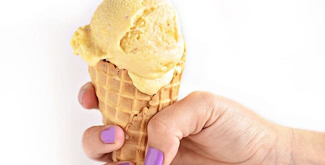 This frozen treat is so easy to make, no churning, no machine and if you like soft serve, it’s ready to eat in 2 minutes!! 2 Ingredient Peach Sherbet recipe at cetcu.com