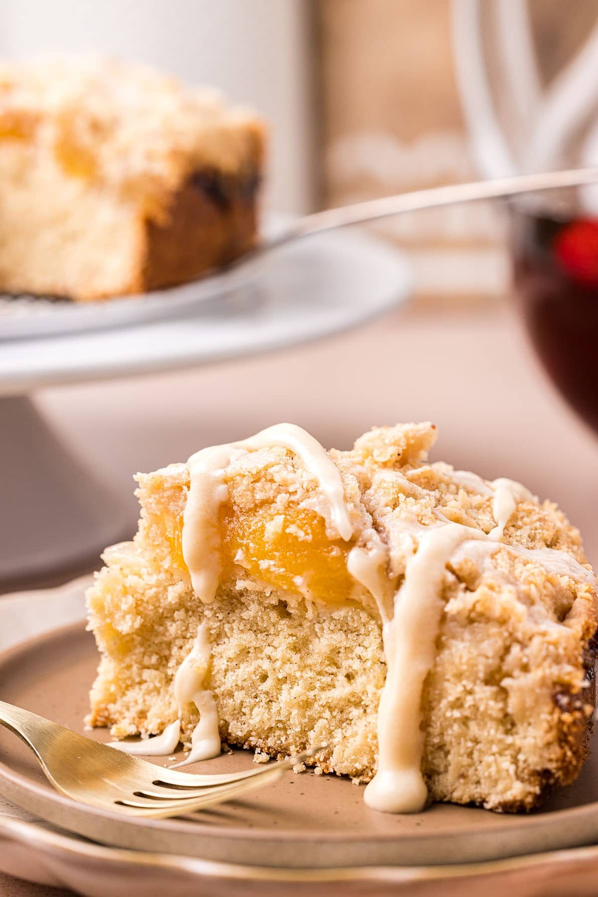 Homemade Peach Coffee Cake With Pie Filling {VIDEO}