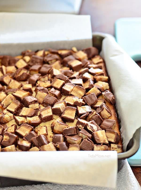 Peanut Butter Snickers Cheesecake Brownies recipe at cetcu.com