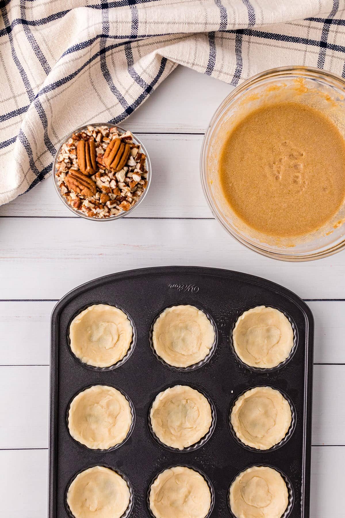 how to make pecan tassies step 2