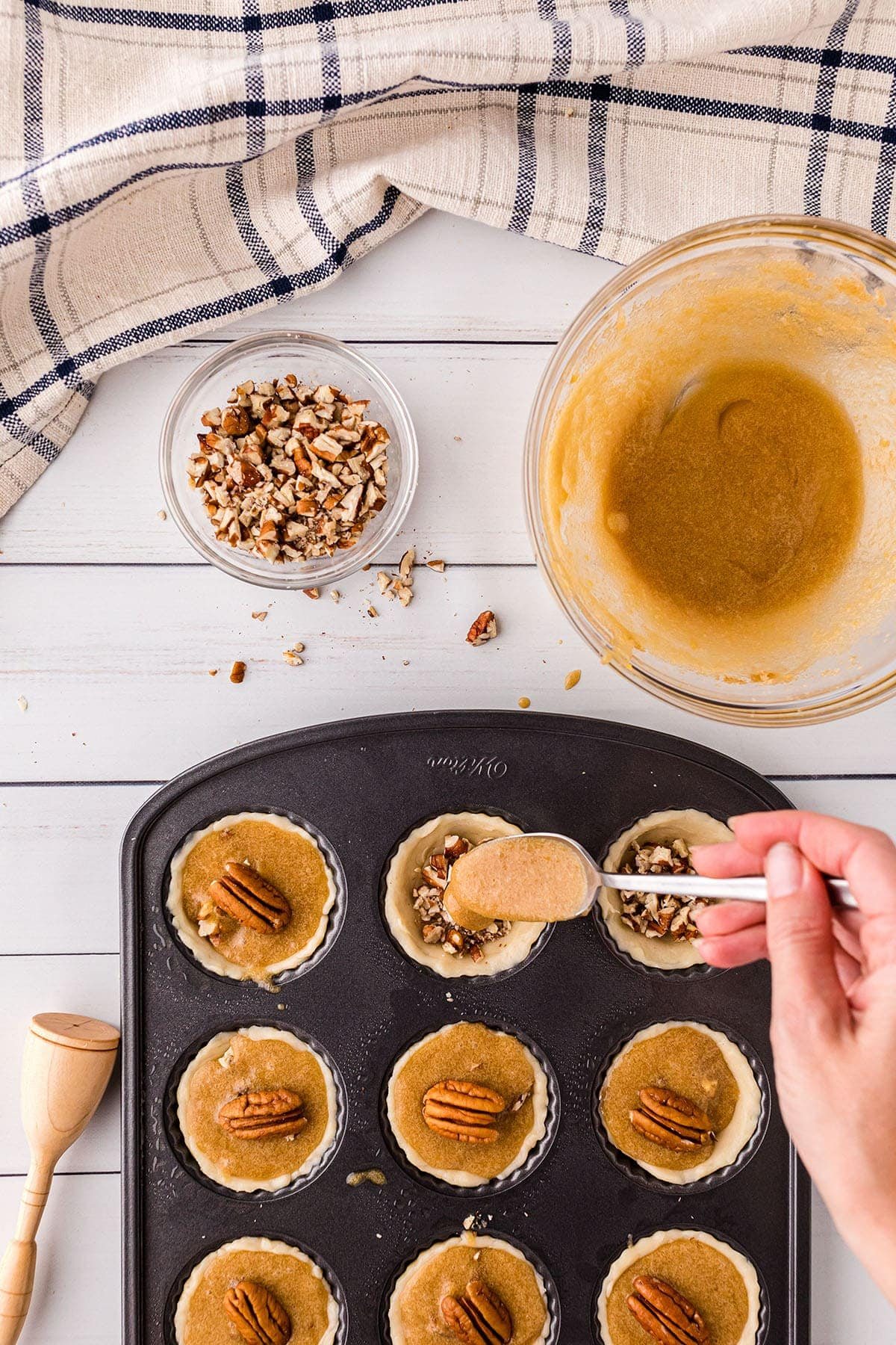 how to make pecan tassies step 4