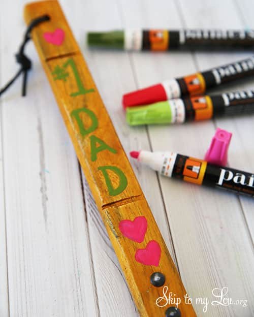 use paint markers to make a DIY Personalized Grill Spatula. Tutorial at Tidymom.net
