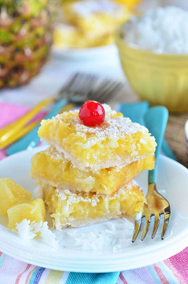 Piña Colada Dessert Bars {+VIDEO}