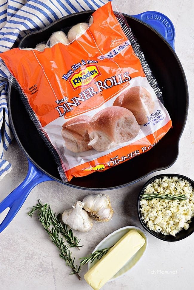 Cheesy Pull-Apart Garlic Bread ingredients