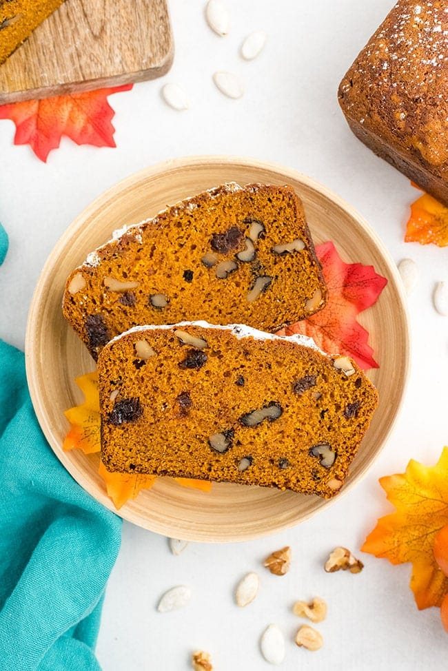 Our Favorite Pumpkin Bread {+VIDEO}