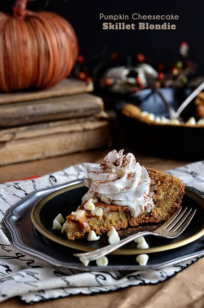 Pumpkin Cheesecake Skillet Blondie {VIDEO}