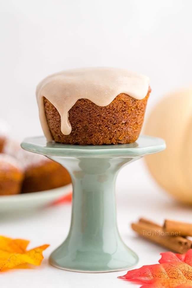 Pumpkin Muffins with Maple Glaze {VIDEO}