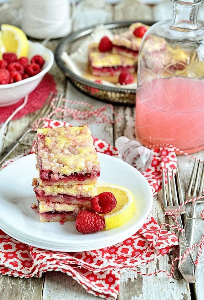 Raspberry Lemonade Bars recipe at cetcu.com photo