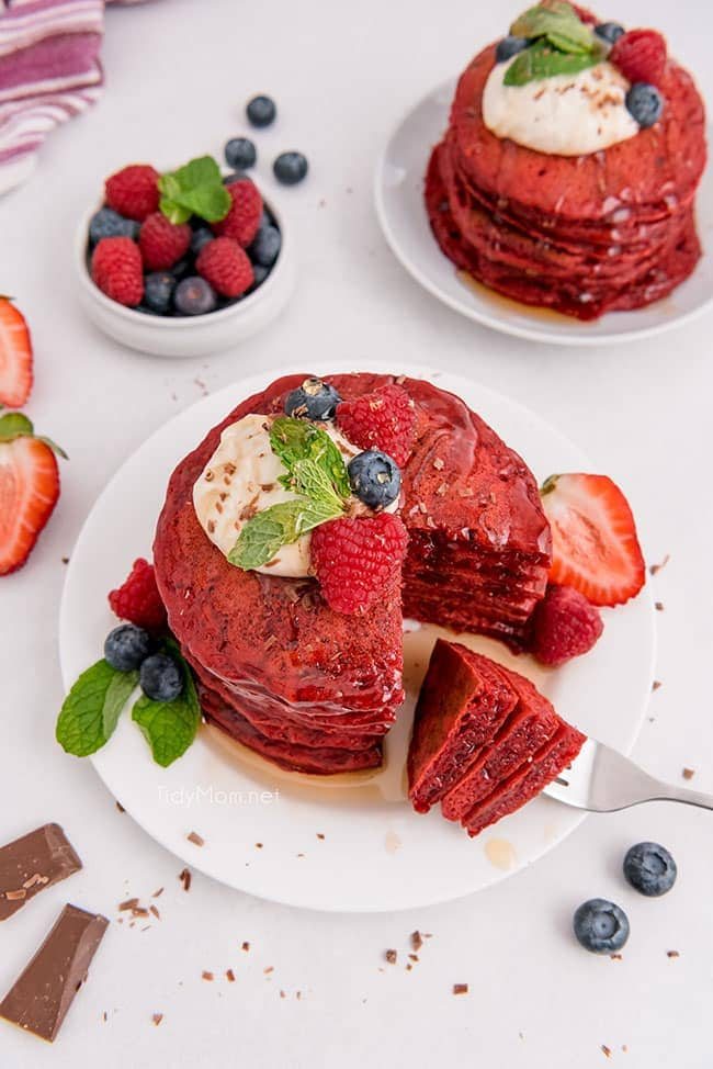 Red Velvet Pancakes {VIDEO}