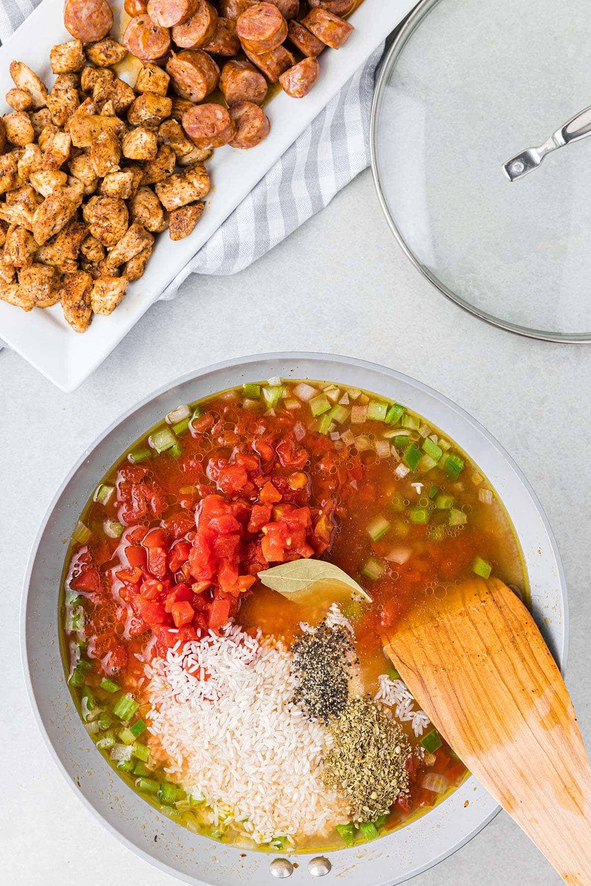 making cajun jambalaya in a skillet