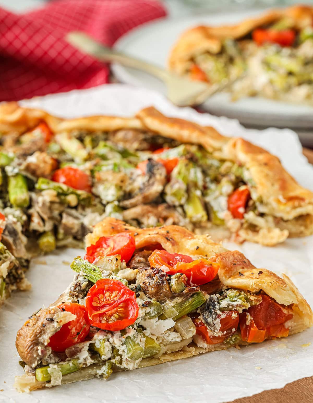 tomato and asparagus vegetable galette
