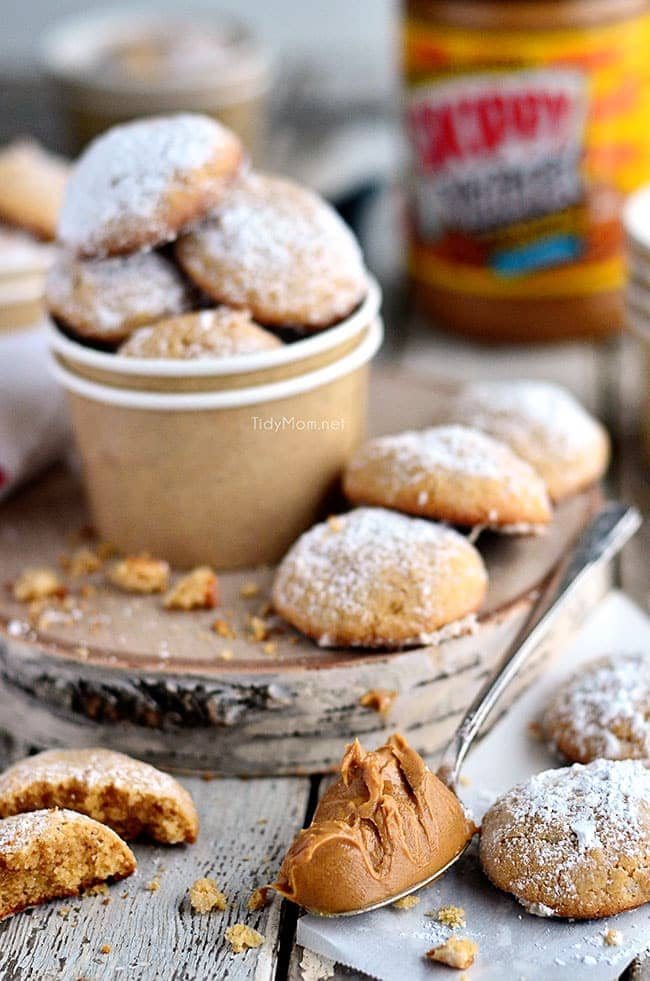 Soft Gooey Butter Peanut Butter Cookies - recipe at cetcu.com
