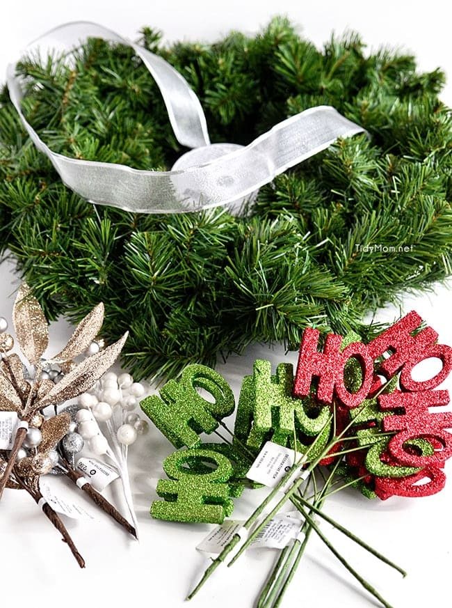DIY Ho Ho Ho Christmas Wreath at cetcu.com