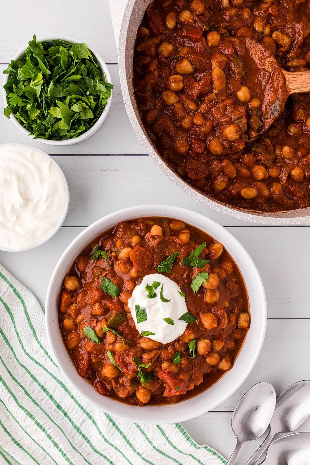 Smoky Vegetarian Chili & Fire Roasted Tomatoes