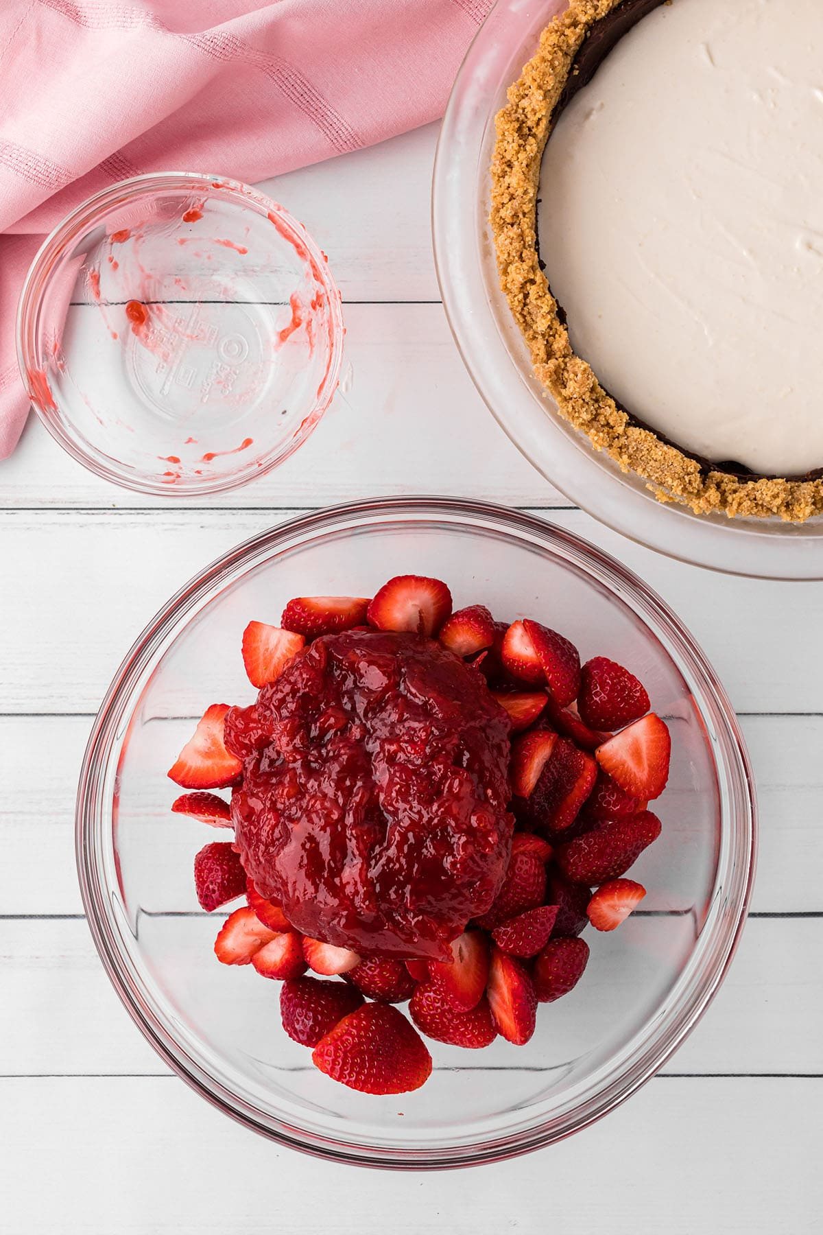 No-Bake Strawberry Cream Cheese Pie step 6