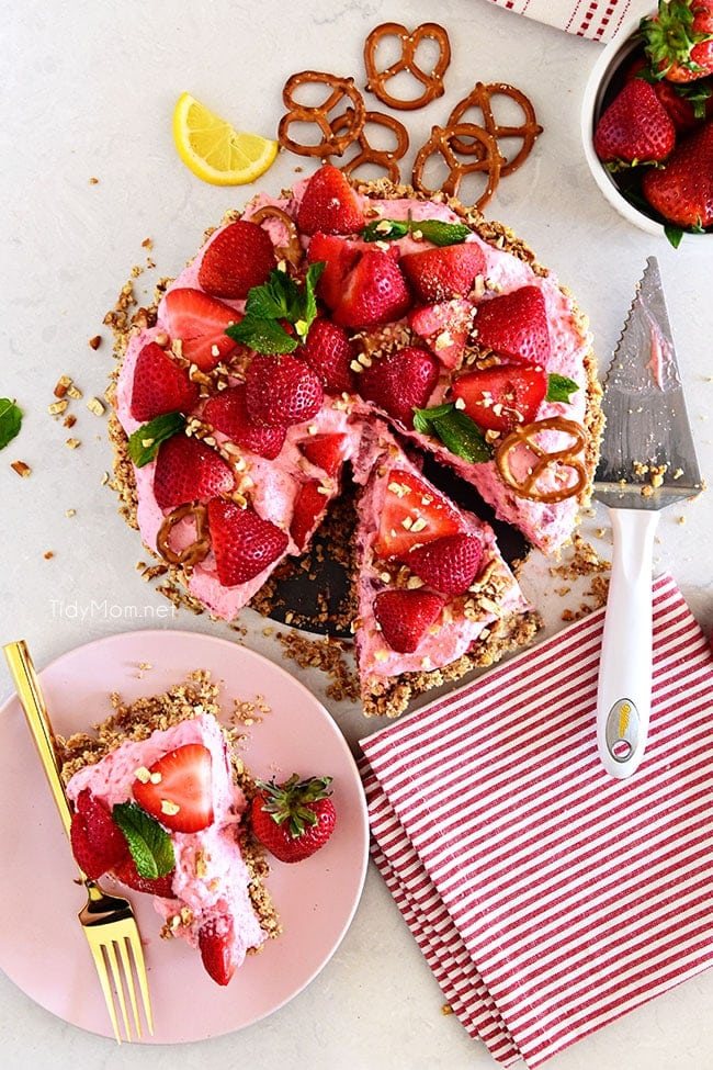 Strawberry Pretzel Pie