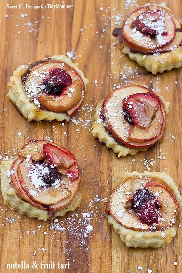 Delicious and incredibly easy to make Nutella and Fruit Tart recipe from Sweet C's Designs at cetcu.com