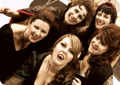 Vampire Salon!