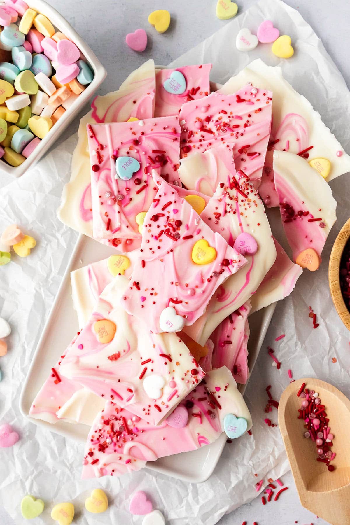 Easy White Chocolate Bark Valentine’s Day Gift Idea