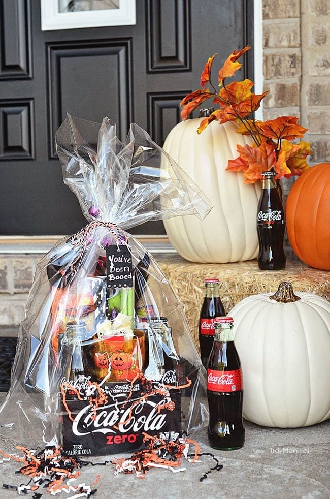 Coca-Cola Halloween Boo Basket with free You’ve been Booed printable at cetcu.com