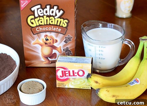 Ingredients for Easy Banana Creme Brulee including bananas, graham crackers, pudding mix, brown sugar, and cinnamon